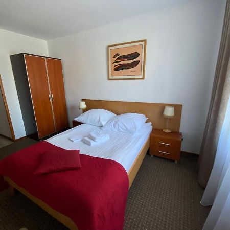 Obiekt "Czarny Rycerz" Aparthotel Jastrzebie Zdroj Luaran gambar