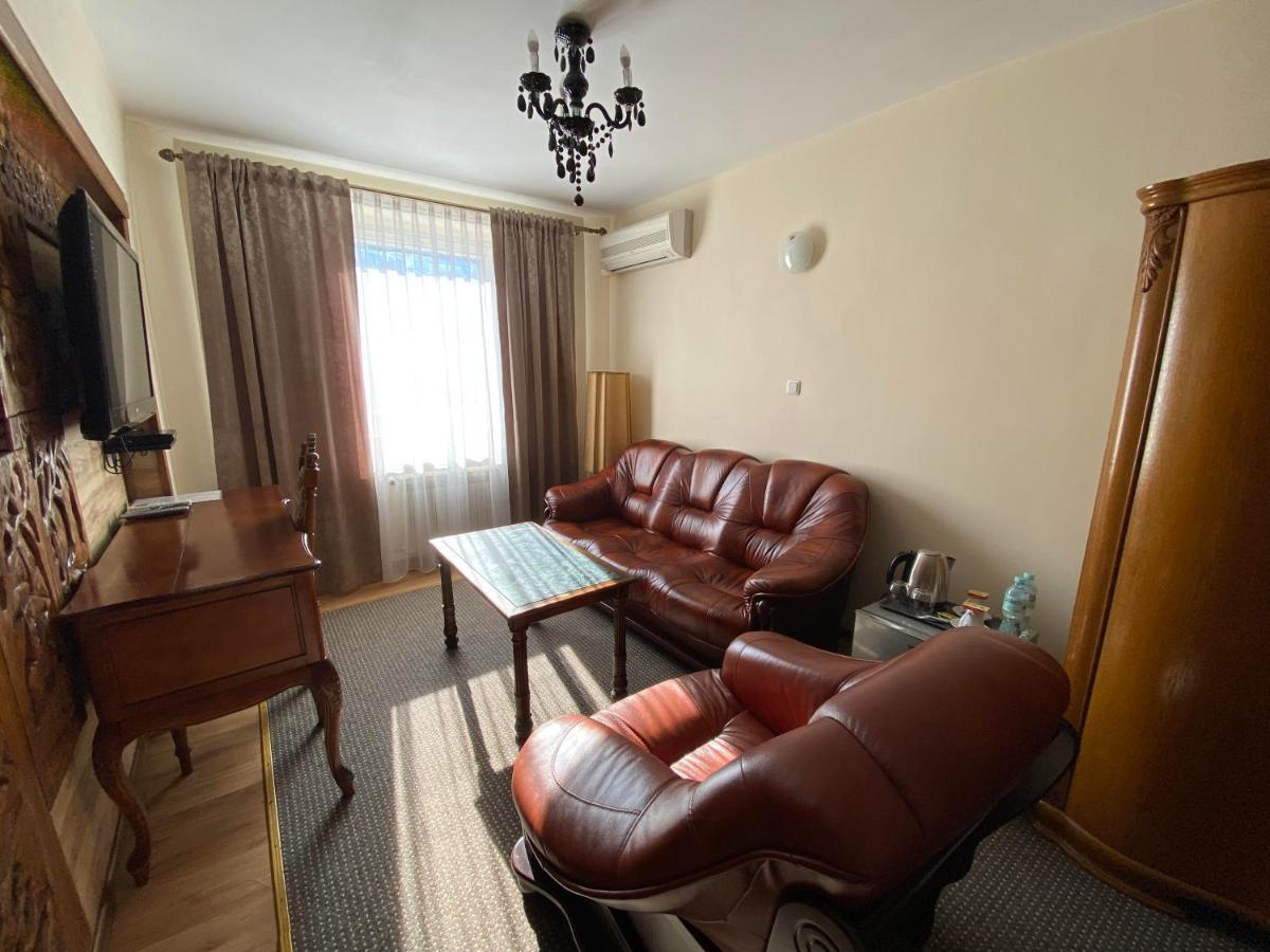 Obiekt "Czarny Rycerz" Aparthotel Jastrzebie Zdroj Luaran gambar