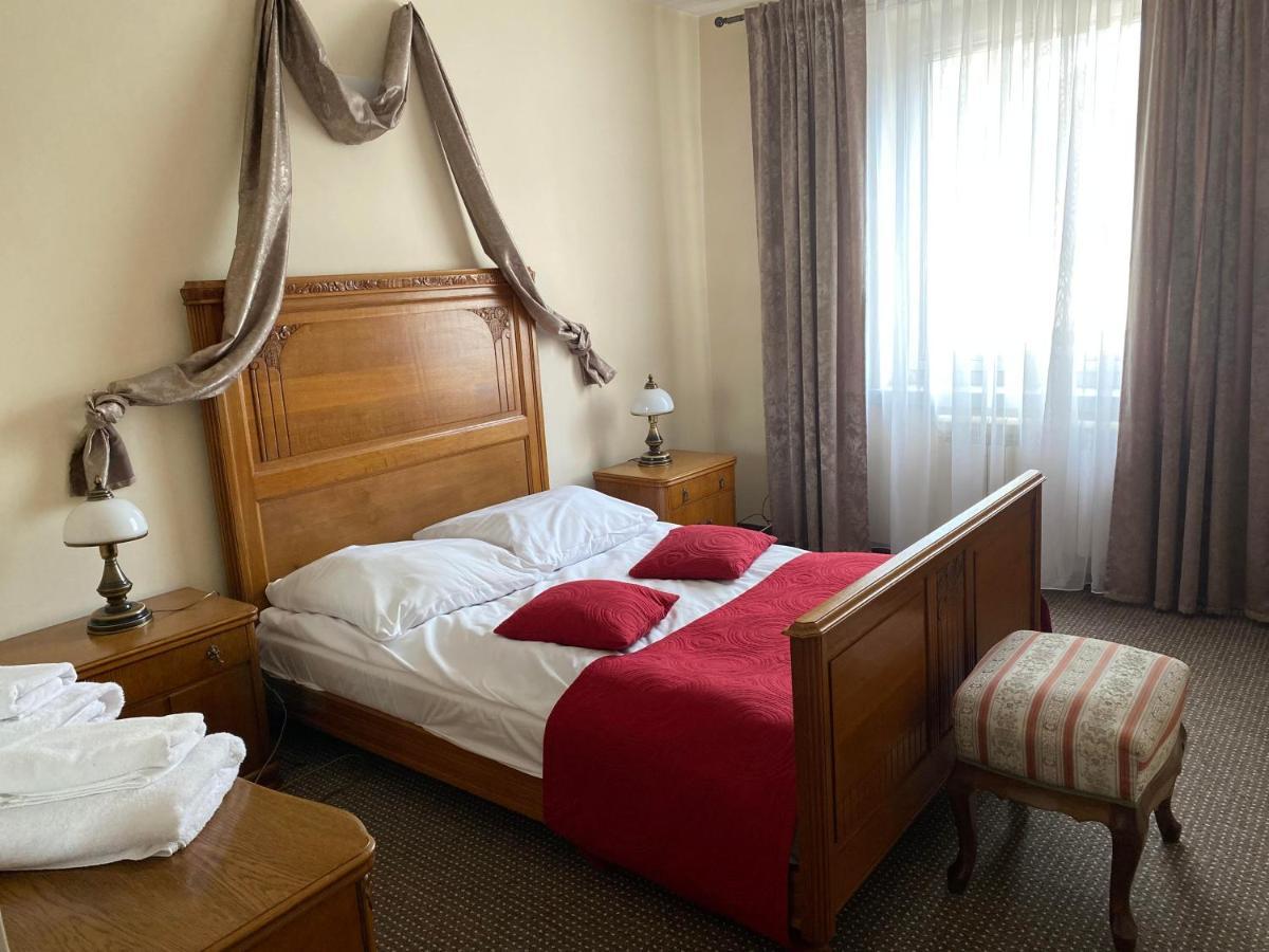 Obiekt "Czarny Rycerz" Aparthotel Jastrzebie Zdroj Luaran gambar