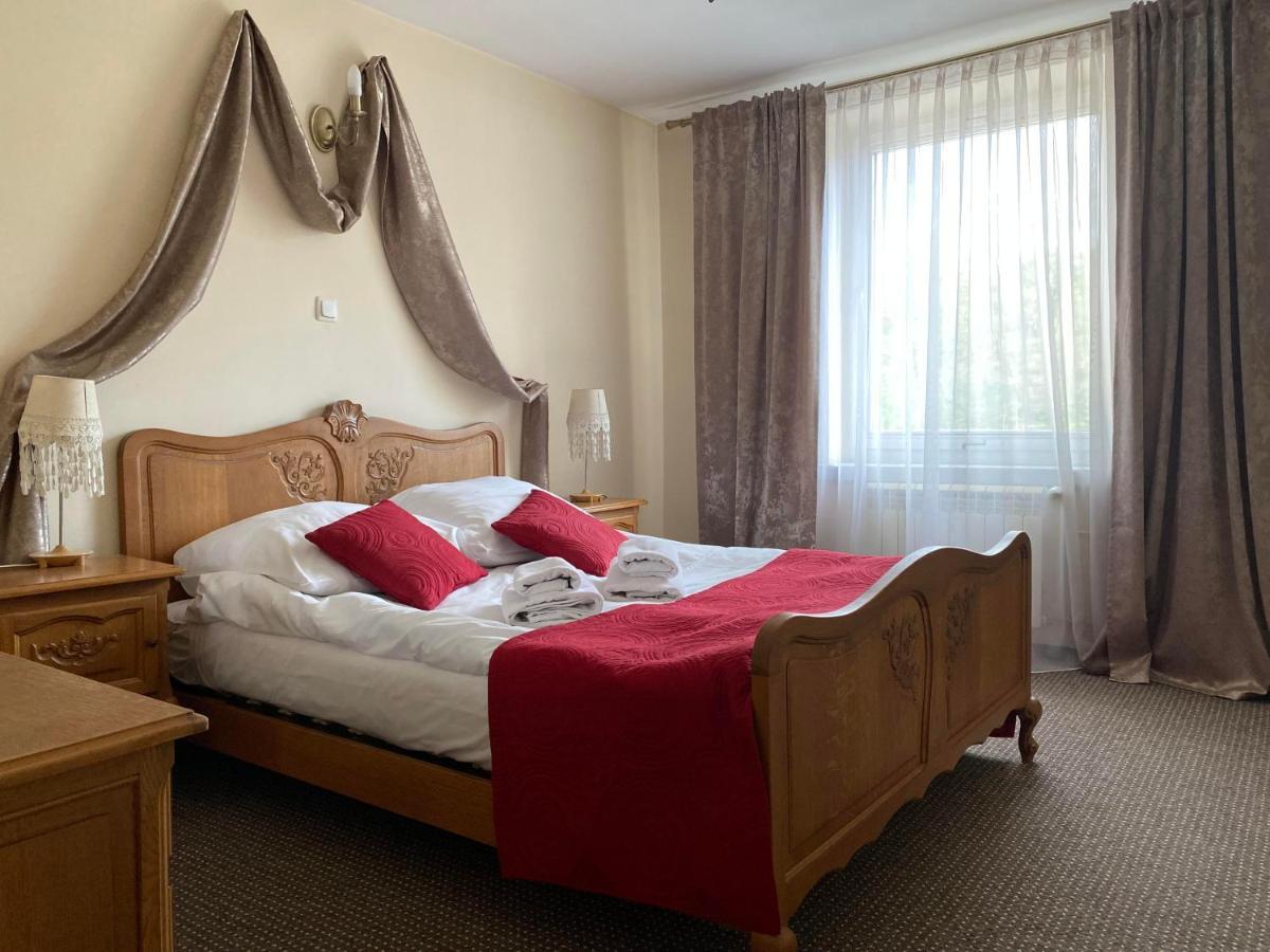 Obiekt "Czarny Rycerz" Aparthotel Jastrzebie Zdroj Luaran gambar