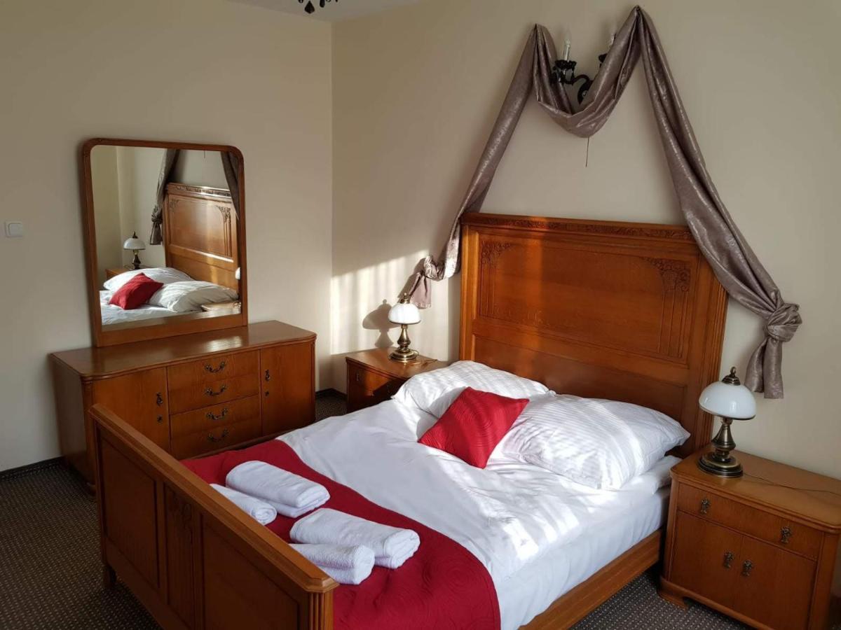 Obiekt "Czarny Rycerz" Aparthotel Jastrzebie Zdroj Luaran gambar